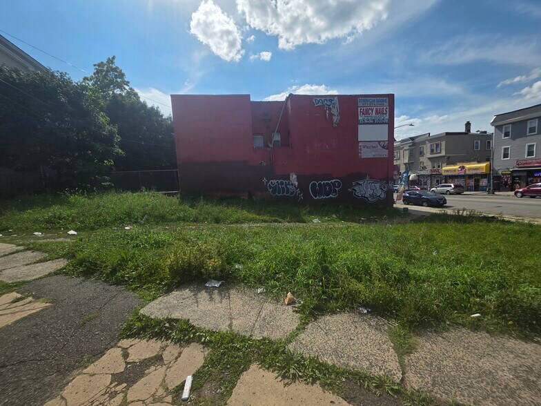 More Photos Of 721 Springfield Ave, Newark Storefront Retail Residential For Sale