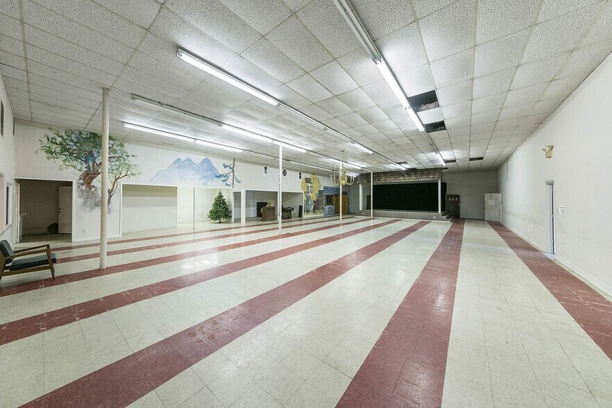 More Photos Of 2808 E Lamar Alexander Pky, Maryville Freestanding For Lease