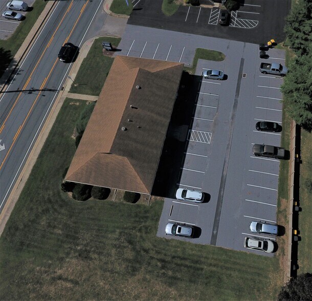 More Photos Of 753-755 Walker Rd, Dover Office For Sale