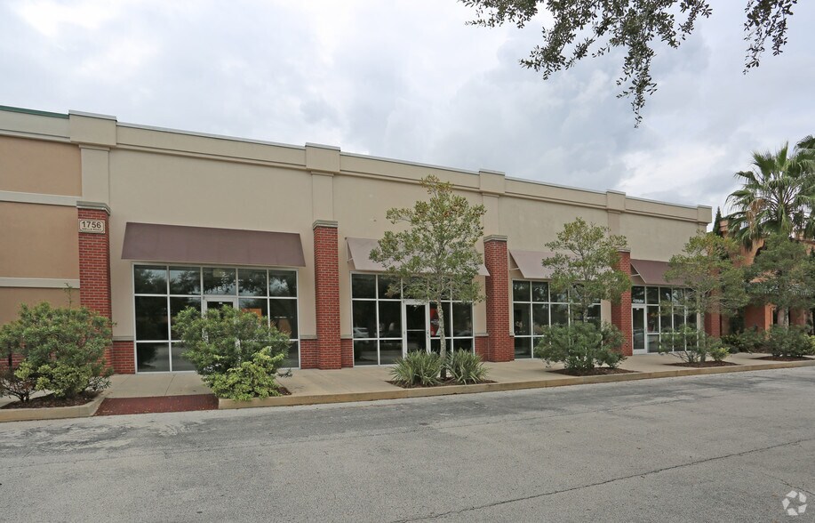 More Photos Of 1756 Wells Rd, Orange Park Storefront Retail Office For Sale
