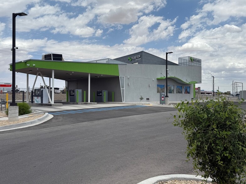 More Photos Of 4149 White Sage Arc, Las Cruces Storefront For Lease