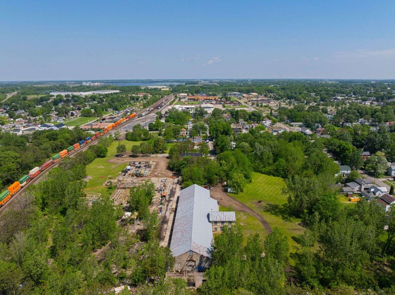 More Photos Of 311 Rose Ave, Marion Warehouse For Sale