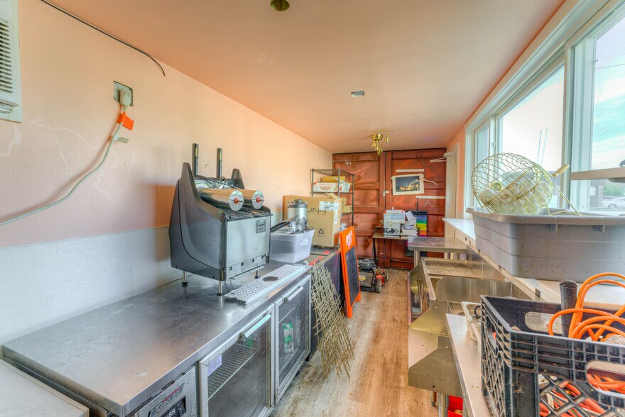 More Photos Of 2655 Broad Ave, Memphis Restaurant For Lease