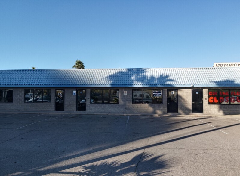 More Photos Of 4390 W Tompkins Ave, Las Vegas Light Manufacturing For Lease