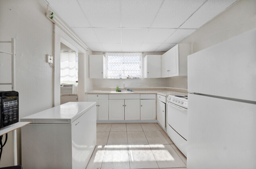 More Photos Of 1520 NW 1st St, Miami Apartments For Sale