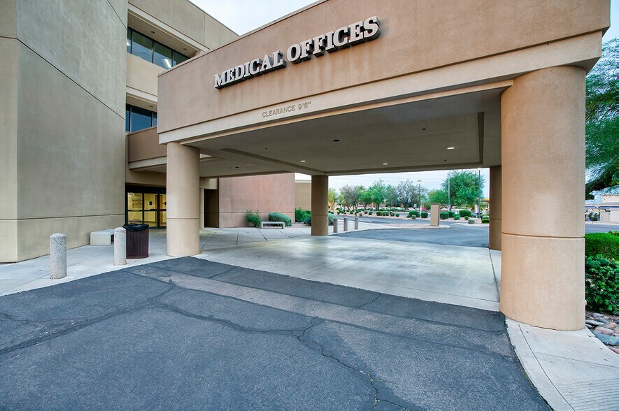 More Photos Of 4545 E Chandler Blvd, Phoenix Medical For Lease