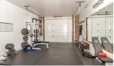 More Photos Of 7050 Allentown Blvd, Harrisburg Showroom For Lease