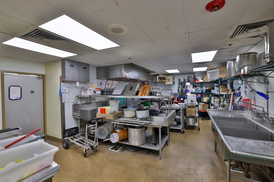 More Photos Of 15775 E Arapahoe Rd, Centennial Restaurant For Sale