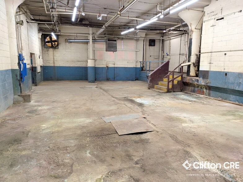 More Photos Of 19-37 Delaware Ave, Passaic Warehouse For Lease