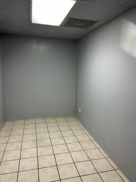 More Photos Of 922 S Atlantic Blvd, East Los Angeles Office For Sale