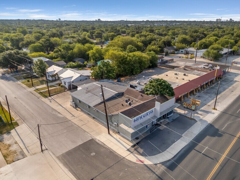 More Photos Of 4124 Blanco Rd, San Antonio Freestanding For Sale
