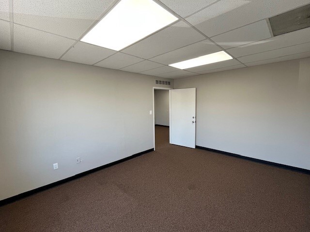 More Photos Of 1231-1241 E Warner Ave, Santa Ana Distribution For Lease