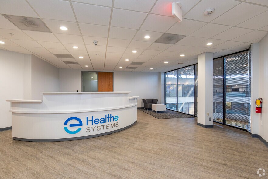 More Photos Of 5404 Cypress Center Dr, Tampa Office For Lease