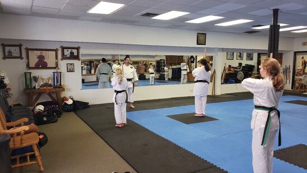 More Photos Of 7050 Winkler Rd, Fort Myers Restaurant For Lease