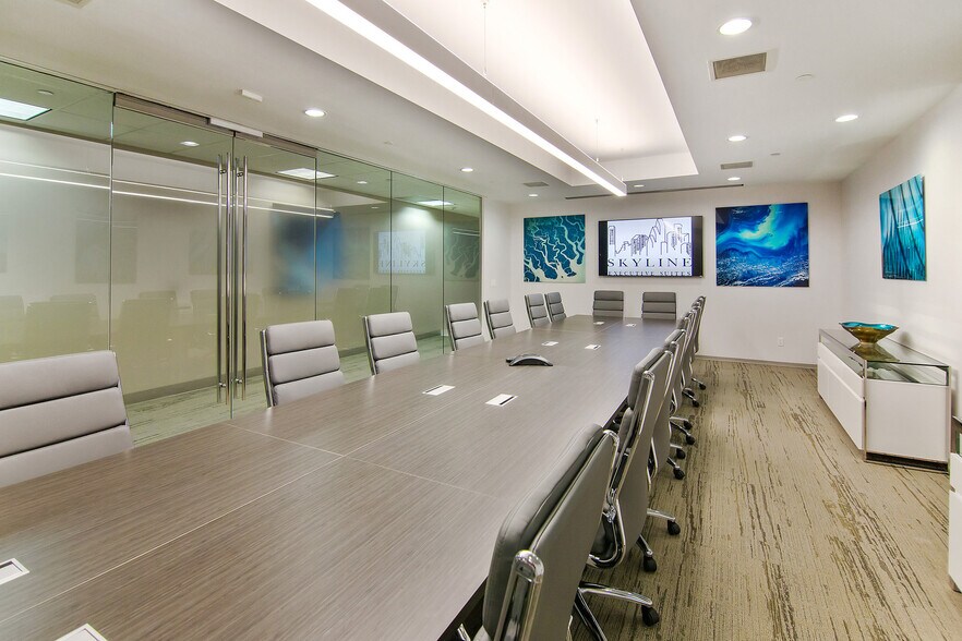 More Photos Of 11757 Katy Fwy, Houston Coworking Space