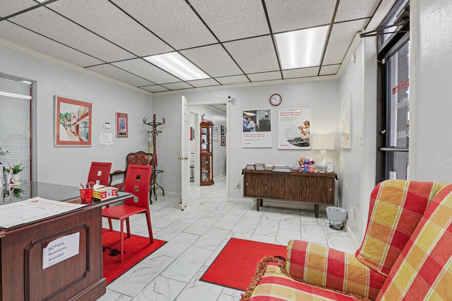 More Photos Of 3701 N Meridian Ave, Oklahoma City Office For Sale
