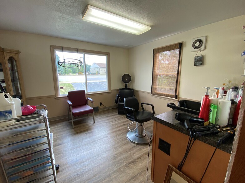 More Photos Of 2404 Union Rd, Cheektowaga General Retail For Sale