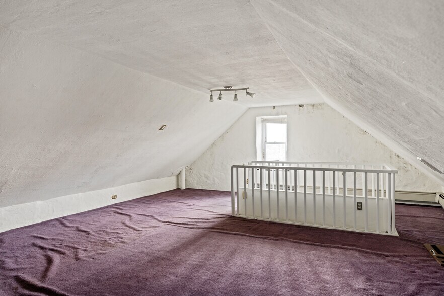 More Photos Of 7026 Ridge Ave, Philadelphia Storefront For Sale