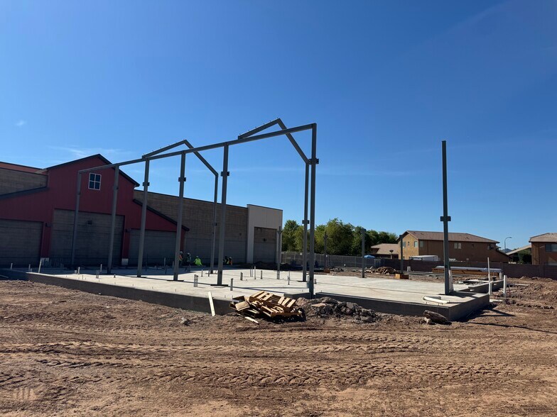 More Photos Of 5135 W Southern Ave, Laveen Health Club For Lease
