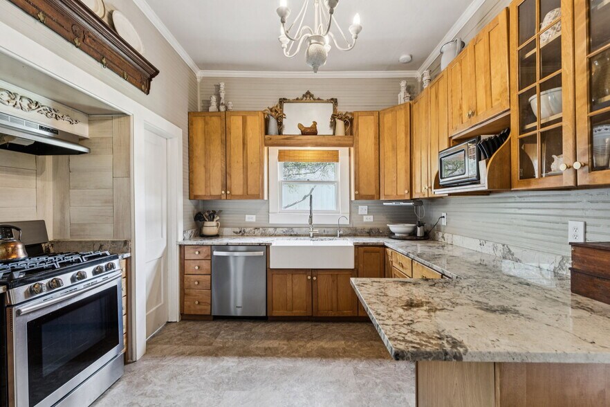 More Photos Of 607 E 1st St, Prosper Office Residential For Sale