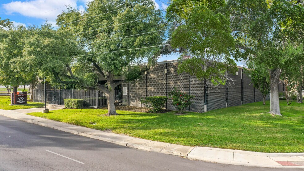 More Photos Of 4400 NW Loop 410, San Antonio Unknown For Lease