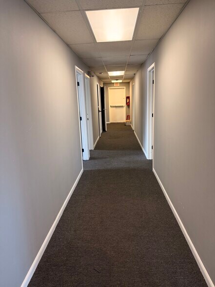 More Photos Of 315 E Ridge Rd, Griffith Storefront Retail Office For Lease