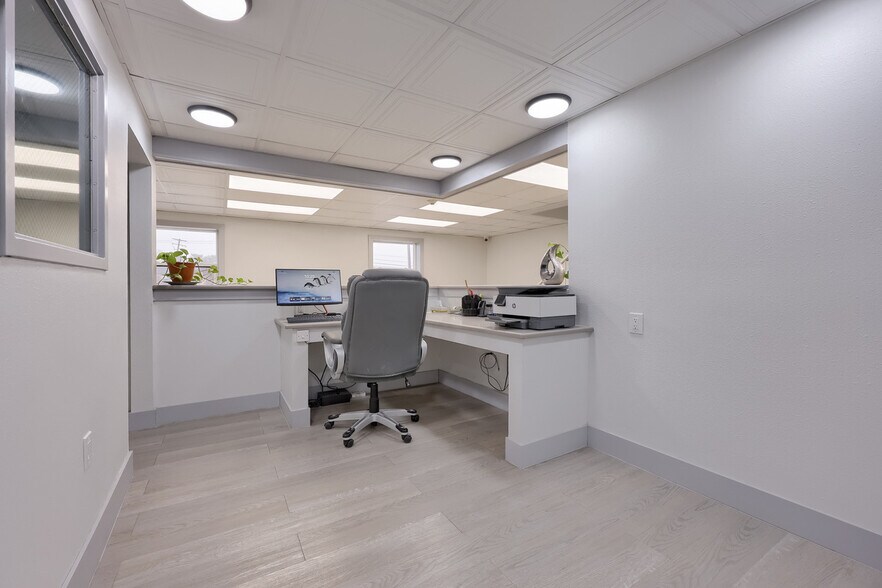 More Photos Of 2140 Lincoln Hwy E, Lancaster Hotel For Sale