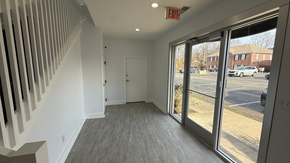 More Photos Of 11801 Brinley Ave, Louisville Medical For Lease