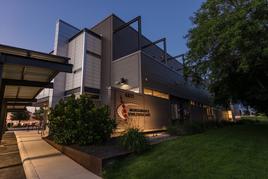 More Photos Of 4611 Centerview, San Antonio Medical For Sale