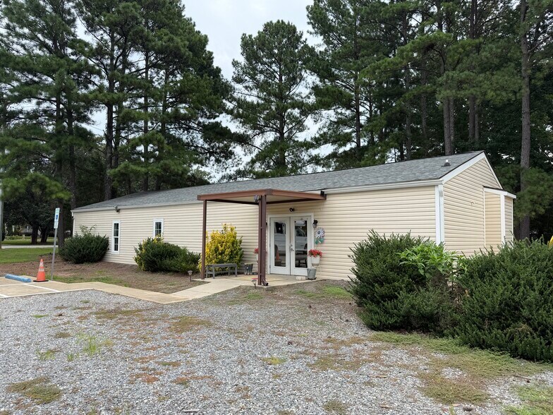 More Photos Of 3168 Hands Mill Hwy, York Specialty For Lease