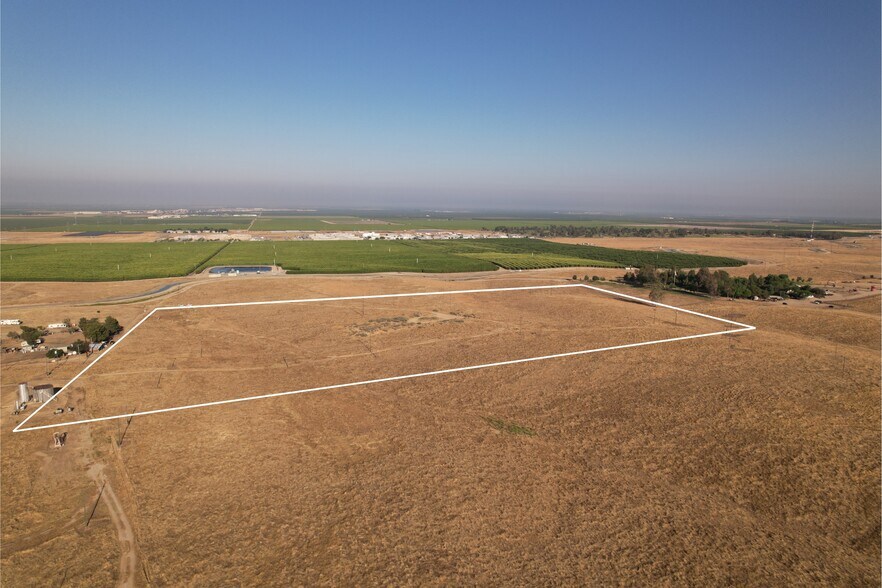 More Photos Of 29 Acres Kern County Rd, Bakersfield Land For Sale