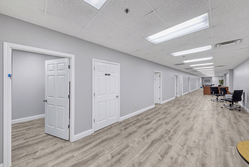 More Photos Of 999 Enterprise Dr, Dalton Distribution For Sale