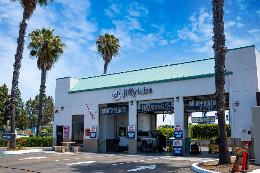 More Photos Of 7215 Clairemont Mesa Blvd, San Diego Carwash For Sale