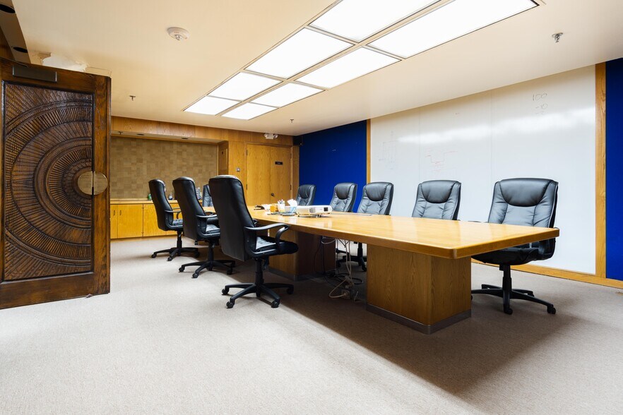 More Photos Of 151 Graham Rd, College Station Research And Development For Lease