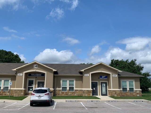 More Photos Of 2301 S Bagdad, Cedar Park Office For Sale