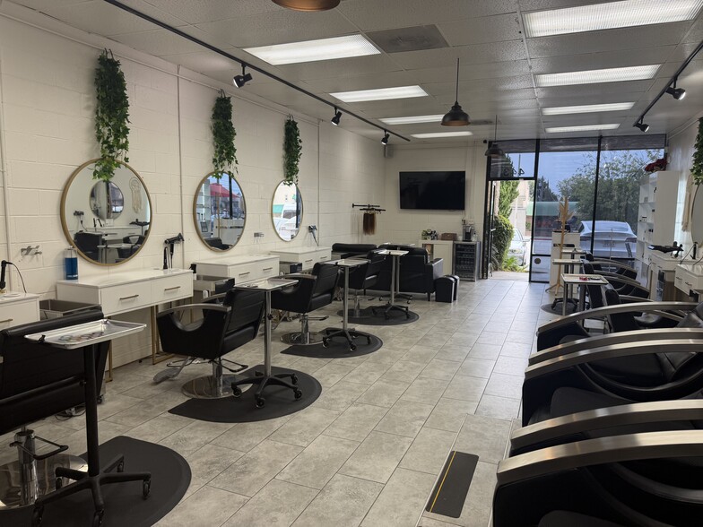 More Photos Of 443-457 W Foothill Blvd, Monrovia Storefront Retail Office For Lease