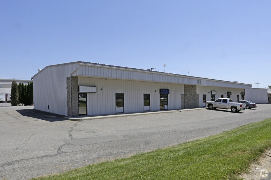 More Photos Of 3012 N Sullivan Rd, Spokane Valley Flex For Lease