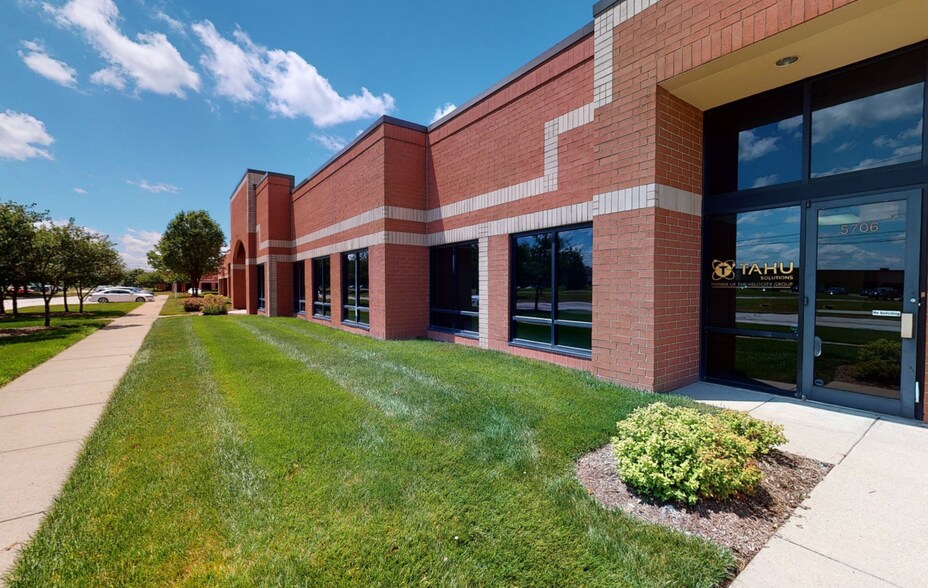 More Photos Of 5604-5778 W 74th St, Indianapolis Light Manufacturing For Lease