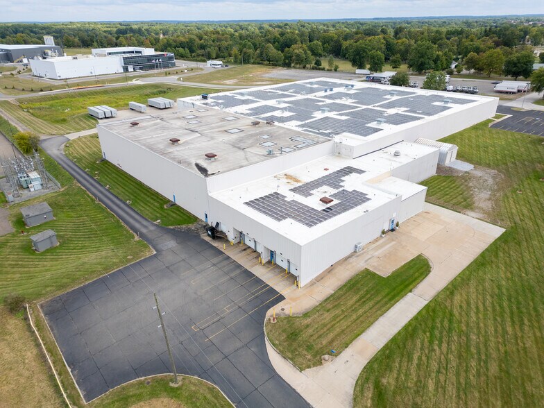 More Photos Of 6800 N Chestnut St, Ravenna Warehouse For Sale