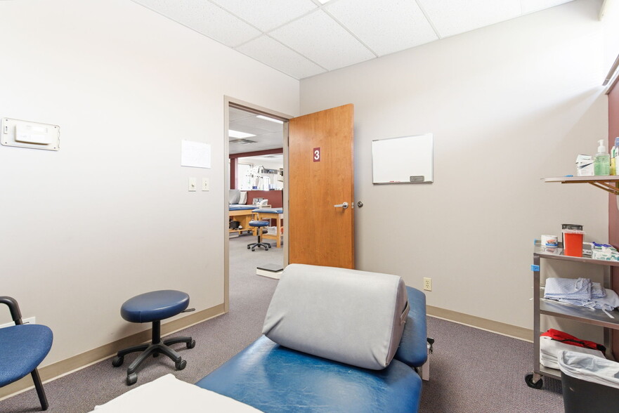 More Photos Of 4430 Crawford Ave, Louisville Medical For Sale