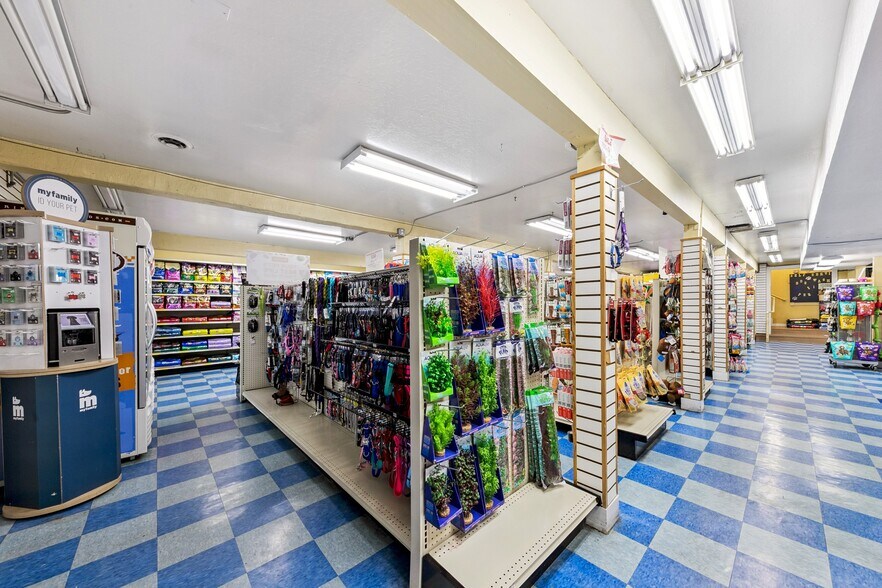 More Photos Of 2205 Lake Tahoe Blvd, South Lake Tahoe Storefront Retail Office For Sale