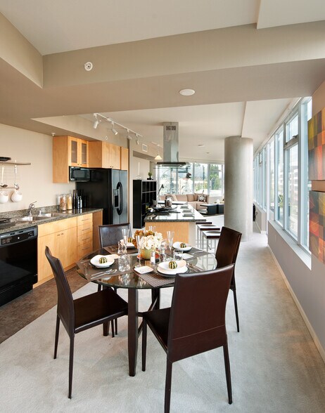 More Photos Of 989 112th Ave NE, Bellevue Apartments For Lease