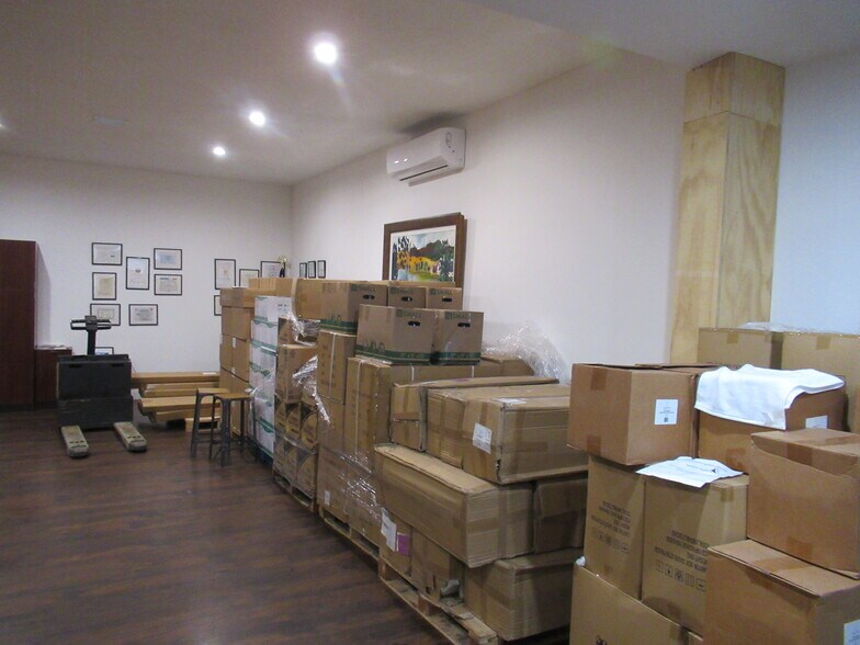 More Photos Of 1820 E Rosecrans Ave, Compton Storefront For Sale