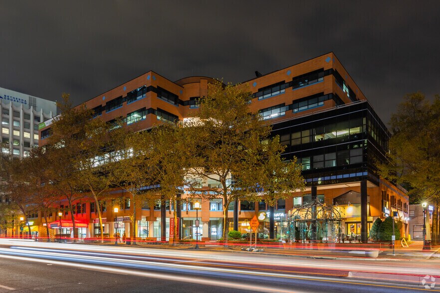 More Photos Of 7201 Wisconsin Ave, Bethesda Office For Lease