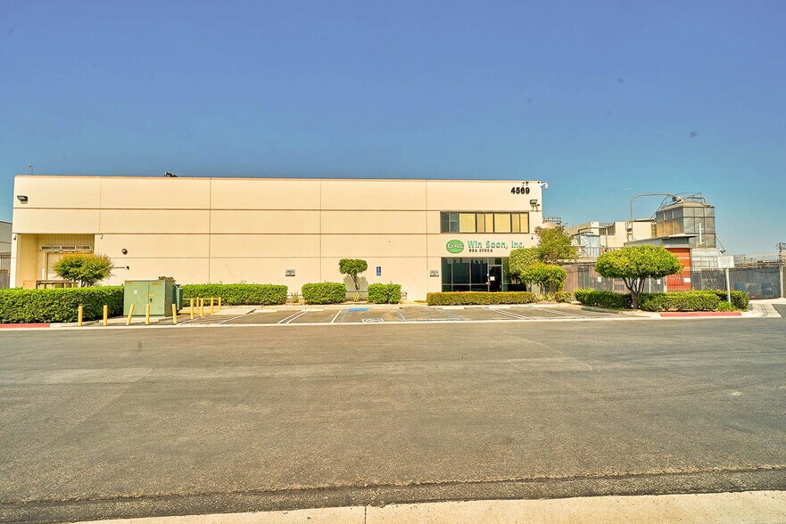 More Photos Of 4569 Firestone Blvd, South Gate Refrigeration Cold Storage For Sale