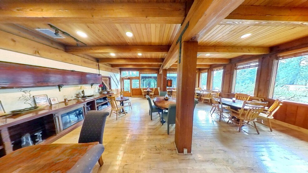 More Photos Of 295534 US Highway 101, Quilcene Flex For Sale