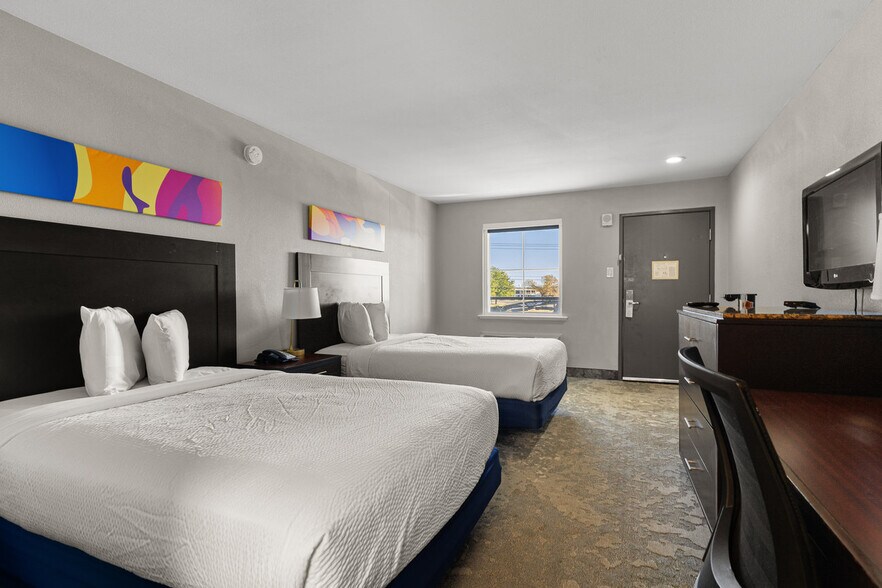 More Photos Of 2035 Paramount Blvd, Amarillo Apartments For Sale