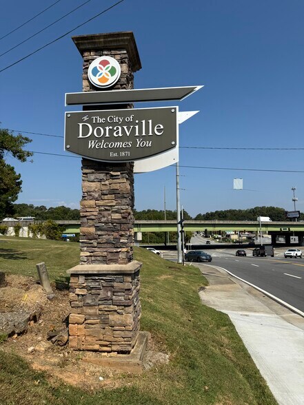 More Photos Of 6365 Peachtree Industrial Blvd, Atlanta Restaurant For Sale