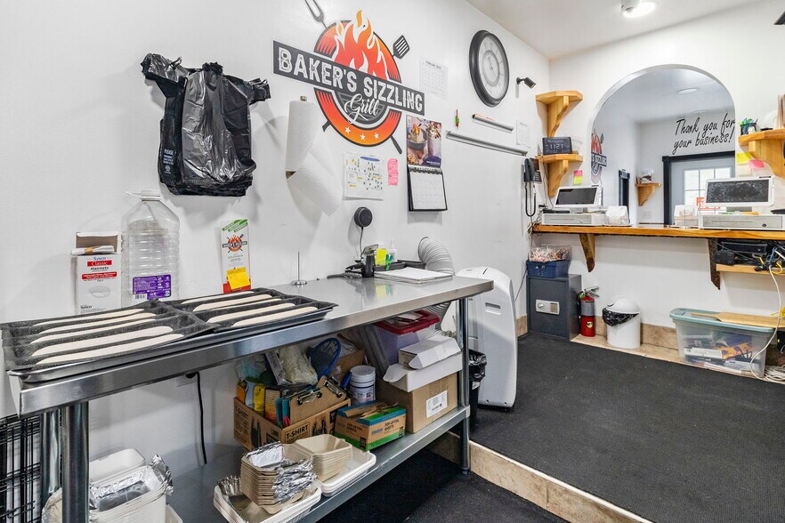 More Photos Of 18 Mckabe Rd, Colton Storefront Retail Residential For Sale