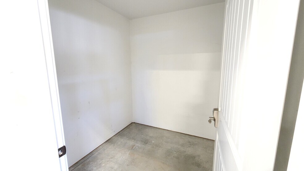 More Photos Of 3946 Professional Way, Idaho Falls Warehouse For Lease